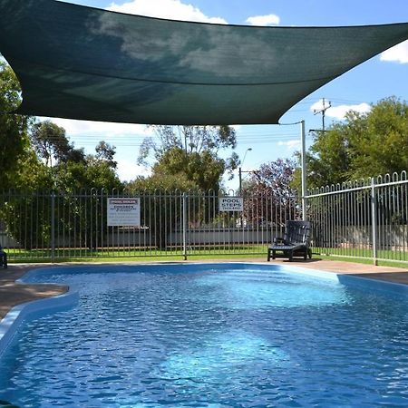 Sturt Motel Broken Hill Buitenkant foto