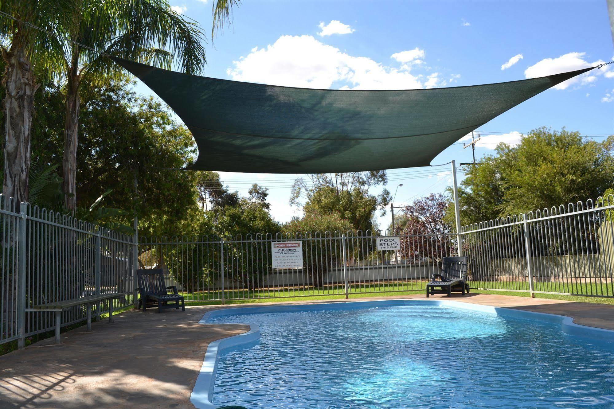 Sturt Motel Broken Hill Buitenkant foto