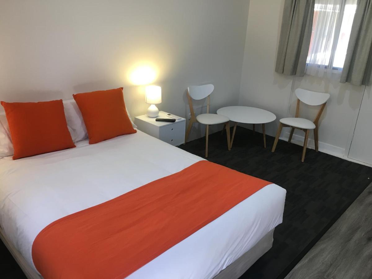 Sturt Motel Broken Hill Buitenkant foto