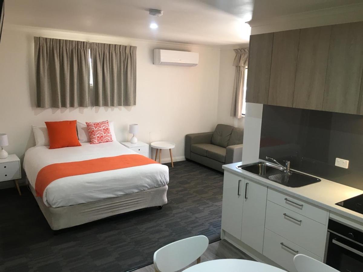 Sturt Motel Broken Hill Buitenkant foto